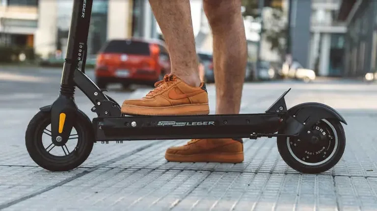 Movilidad en transformación: crece el uso de bicis y monopatines en Santa Fe